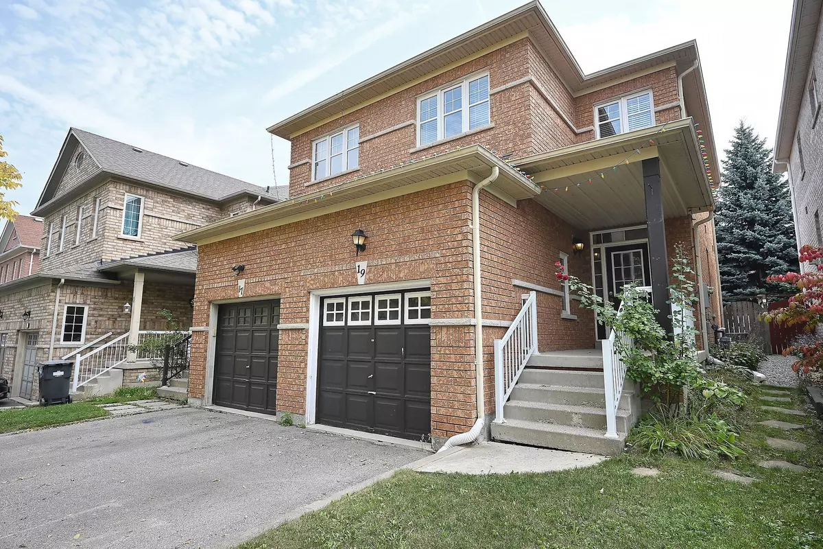 Brampton, ON L6V 4R3,19 Martree CRES