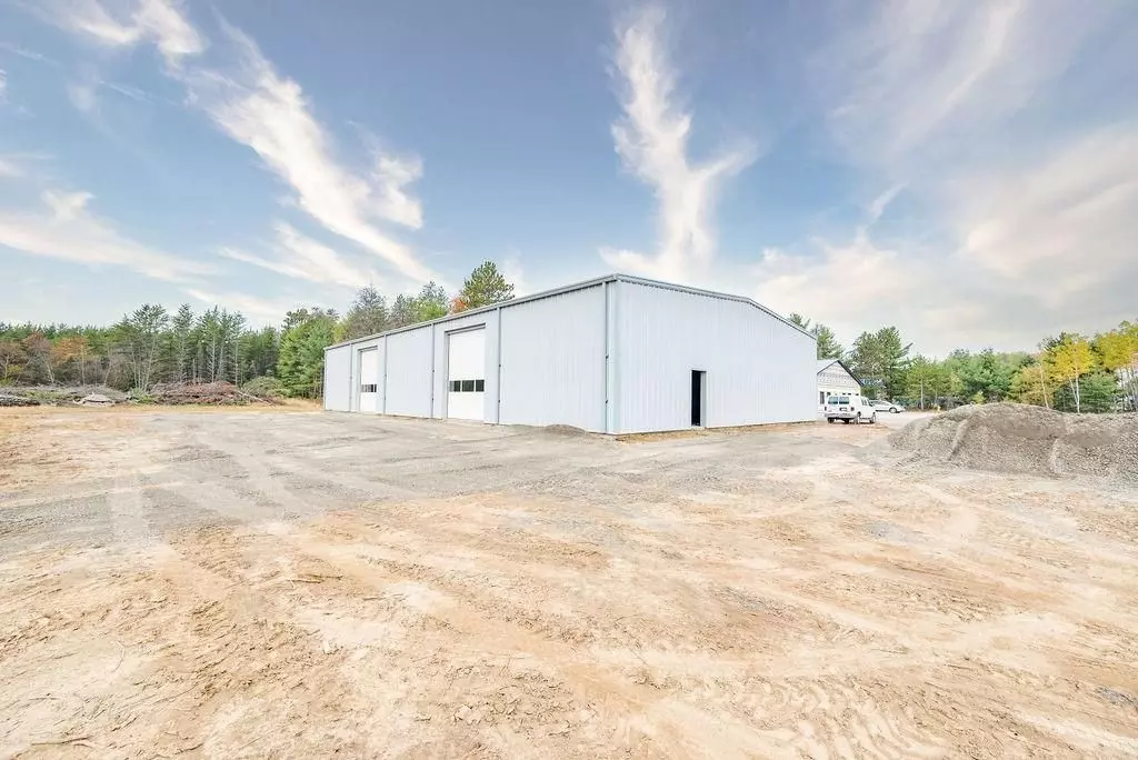 Renfrew, ON K8H 2W8,99 INDUSTRIAL AVE