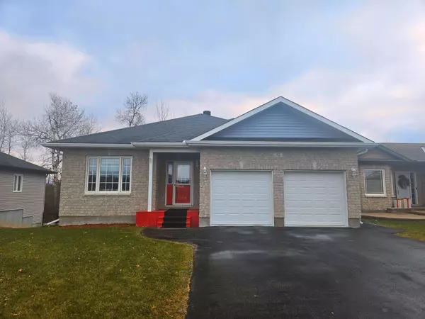 42 Code CRES, Smiths Falls, ON K7A 0A9