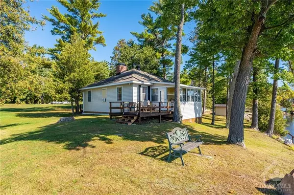 Renfrew, ON K0J 1H0,5349 CALABOGIE RD