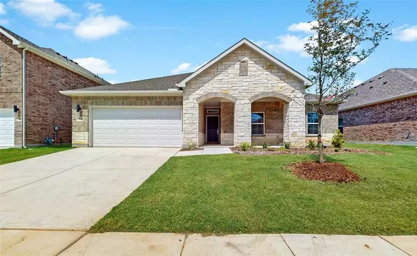 802 Vineyard Way, Forney, TX 75126