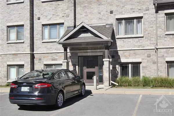 Barrhaven, ON K2J 6B4,345 TRIBECA ST #2