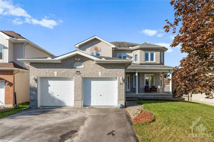 16 MANOIR ST, Russell, ON K0A 1W0