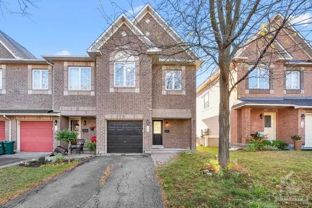 Barrhaven, ON K2G 6X1,12 FAIRPARK DR