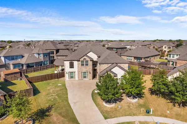 1004 Hummingbird Court,  Forney,  TX 75126