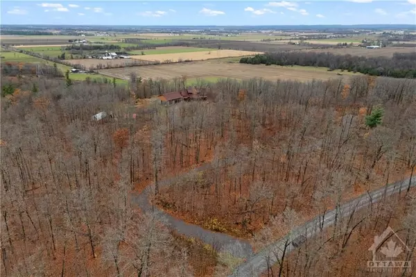 Mississippi Mills, ON K0A 2X0,01 CARBINE RD