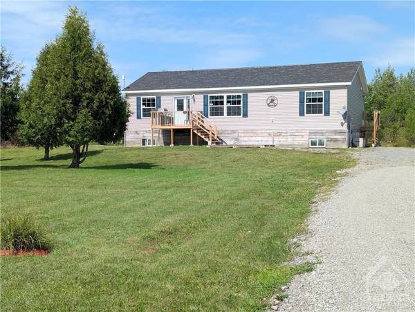 10264 DIXIE RD E, Elizabethtown-kitley, ON K0E 1A0