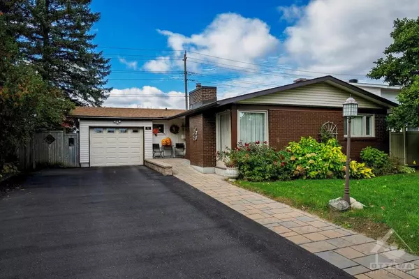 61 BIRCHVIEW RD, Meadowlands - Crestview And Area, ON K2G 3G3