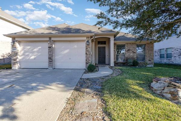 402 Sugarberry Lane, Fate, TX 75087