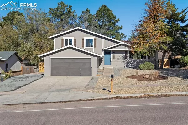 3920 N Carefree CIR, Colorado Springs, CO 80917