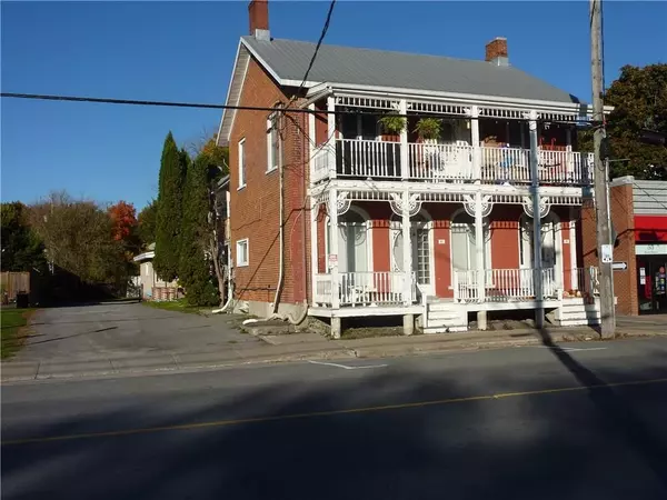 Champlain, ON K0B 1R0,41-49 MAIN ST E