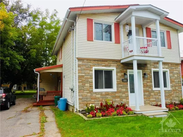 682 DE L'EGLISE ST, Overbook - Castleheights And Area, ON K1K 3K2