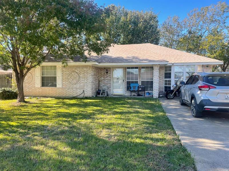 107 Meadow Drive, Crandall, TX 75114