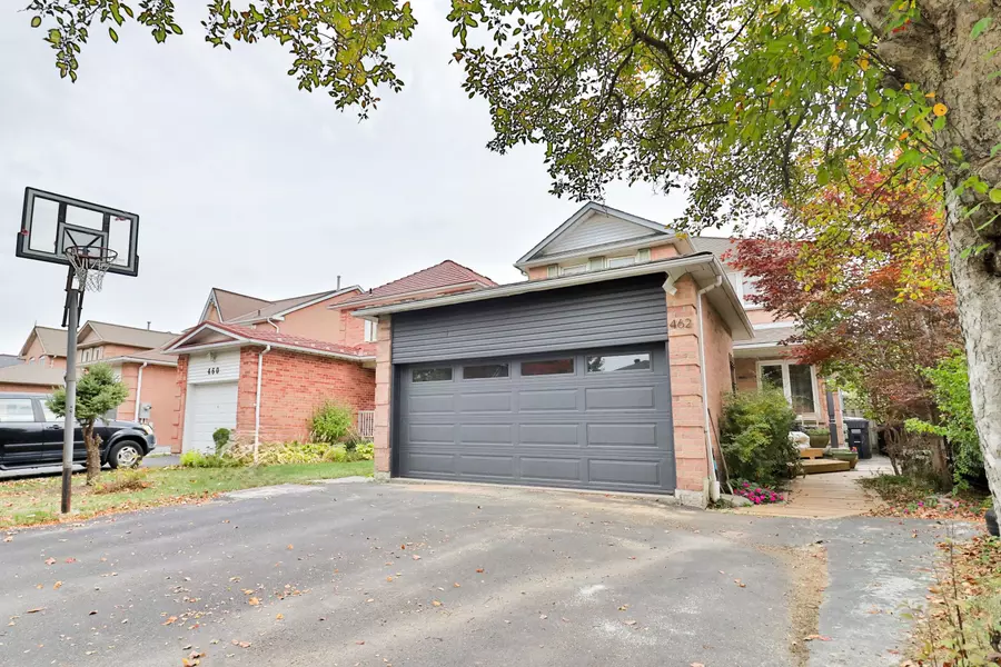 462 Luzon CRES, Mississauga, ON L5B 3W9