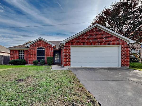 2727 Garden Grove Road, Grand Prairie, TX 75052