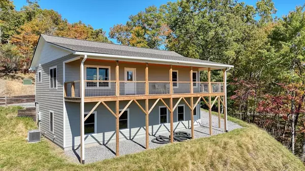 147 Marble Mountain Road, Marble, NC 28906