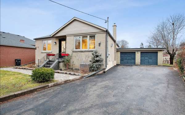 19 Vinci CRES, Toronto C06, ON M3H 2Y6