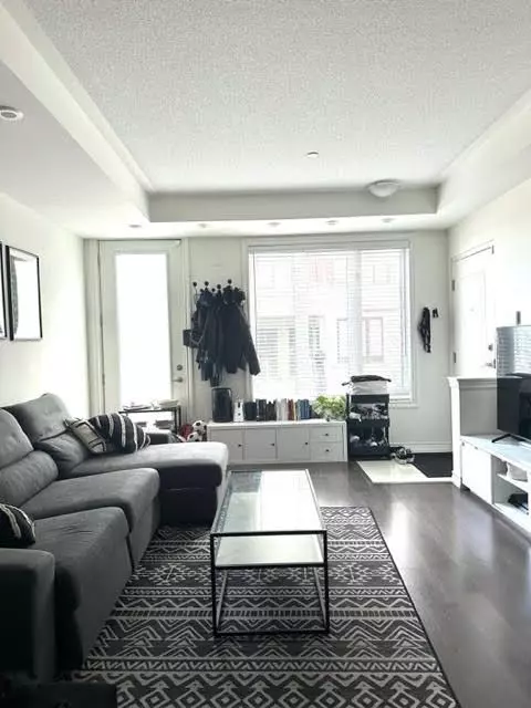 Toronto W06, ON M8W 0A9,125 Long Branch AVE #21