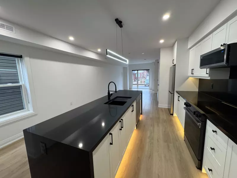 55 Innes AVE #2, Toronto W03, ON M6E 1N1