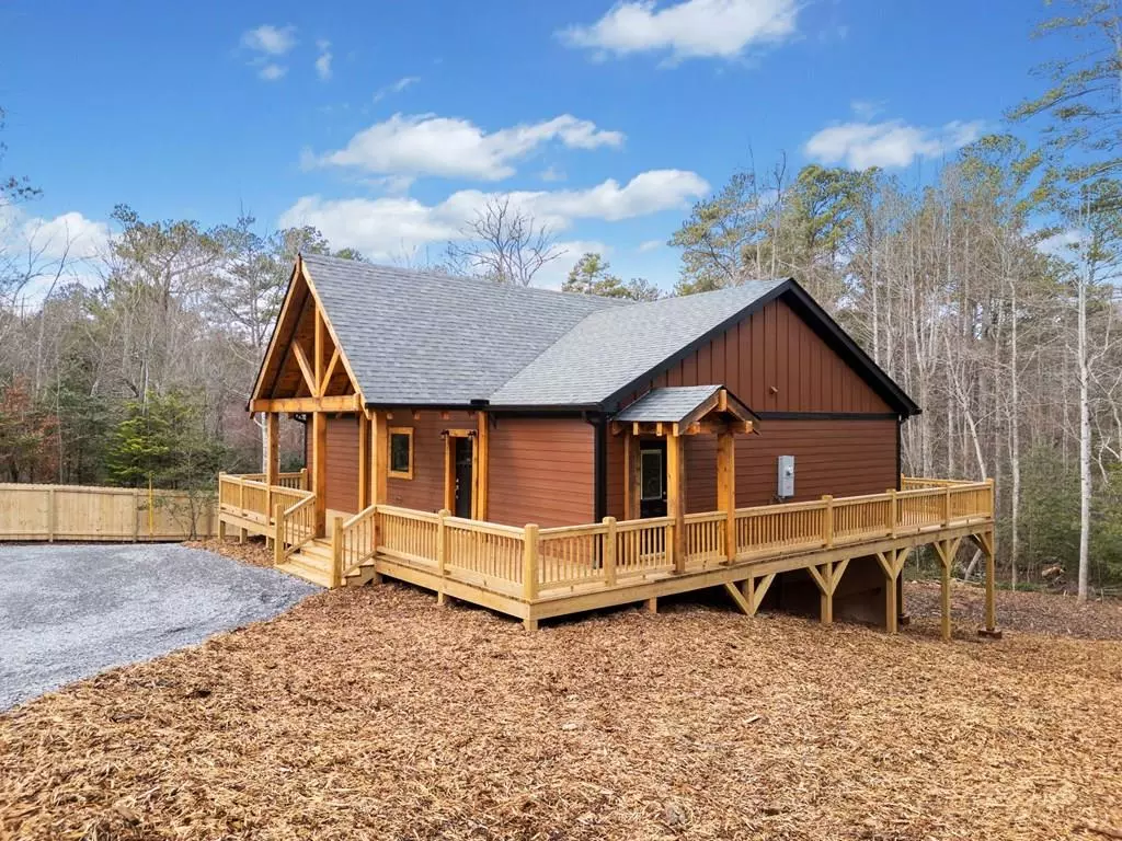 Ellijay, GA 30540,148 Matrix Lane