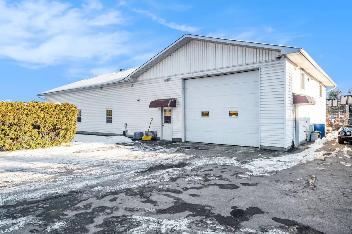 Leitrim, ON K1G 3N4,3836 Leitrim RD N