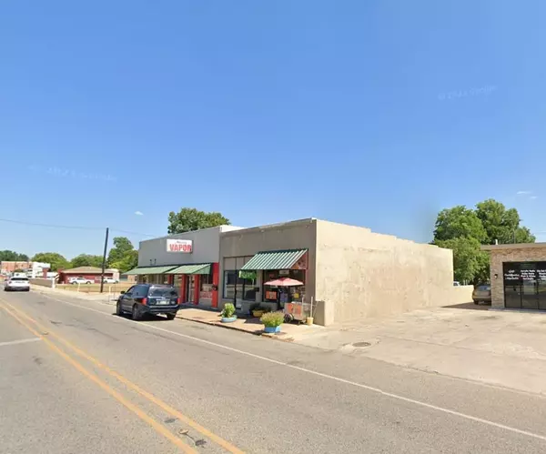 Gainesville, TX 76240,710 E California Street