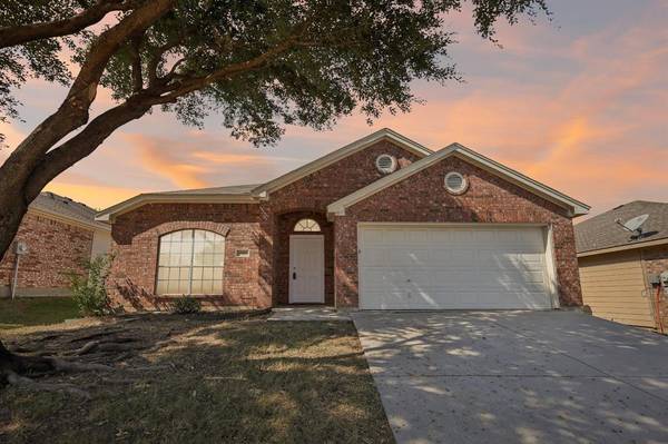 14113 Esperanza Drive, Fort Worth, TX 76052