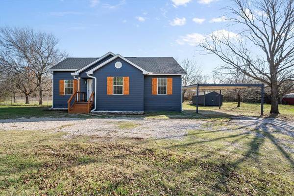 814 SE County Road 3048f, Corsicana, TX 75109