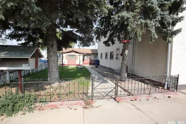 Moose Jaw, SK S6H 4Z2,352 Lillooet STREET W