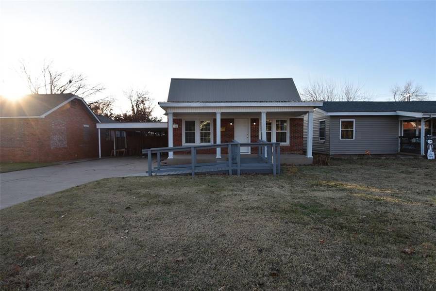 1704 N Market Avenue, Shawnee, OK 74804