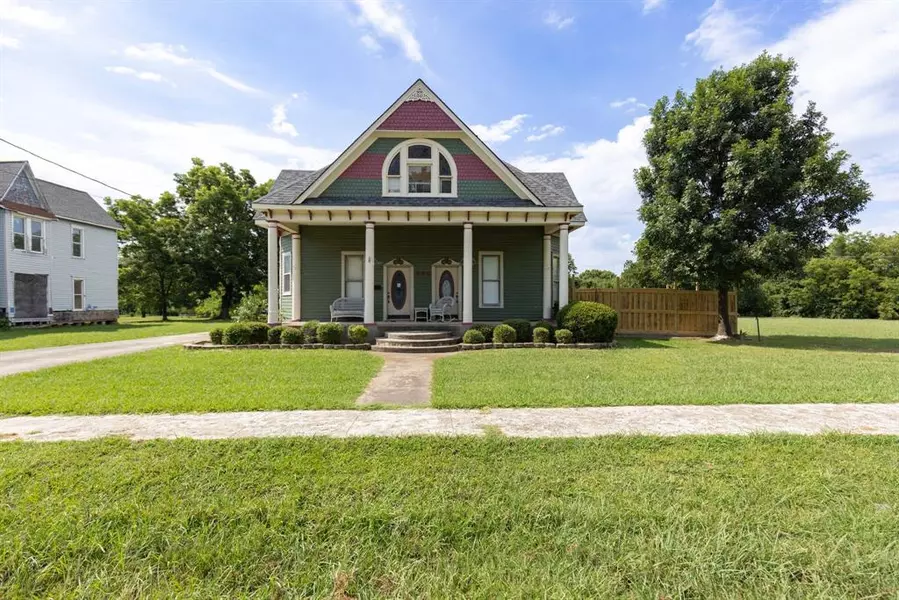 404 E Main Street, Ladonia, TX 75449