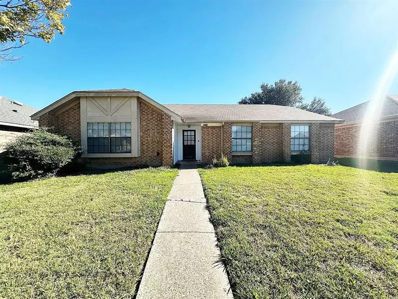 2532 Independence Drive, Mesquite, TX 75150