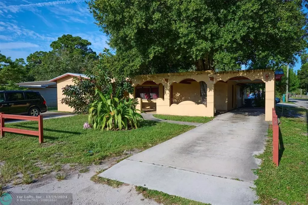 Fort Pierce, FL 34947,213 N 27th St