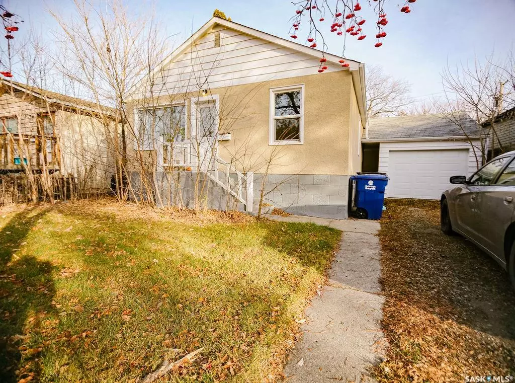 Saskatoon, SK S7L 2P9,528 L AVENUE N