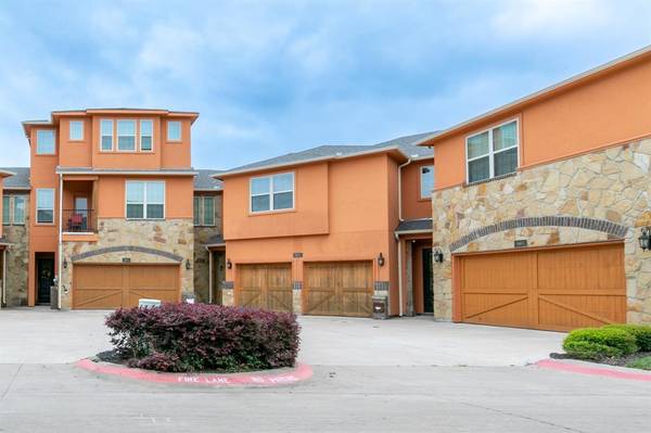 2665 Venice Drive #4, Grand Prairie, TX 75054