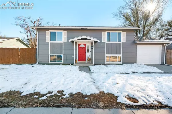 214 Robin ST, Fountain, CO 80817