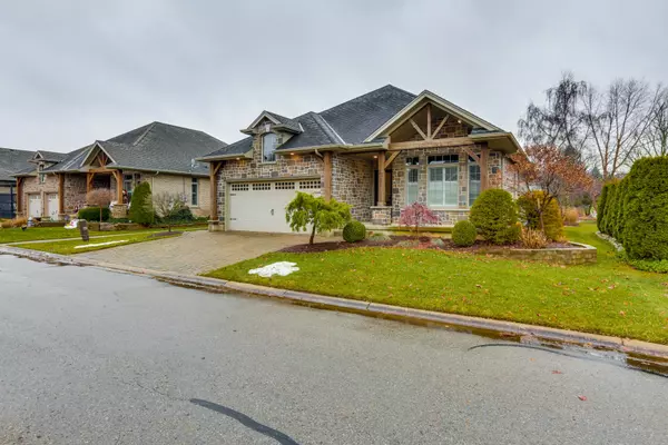 London, ON N6K 5B9,1630 Shore RD #17