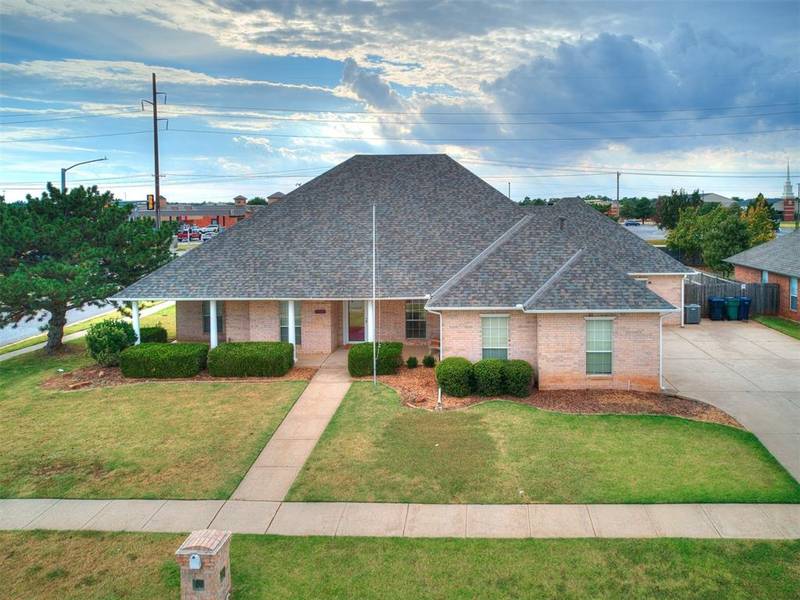 11301 Rosehaven Drive, Oklahoma City, OK 73162