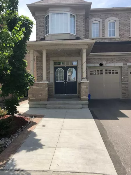 70 Loftsmoor DR, Brampton, ON L6R 3R3