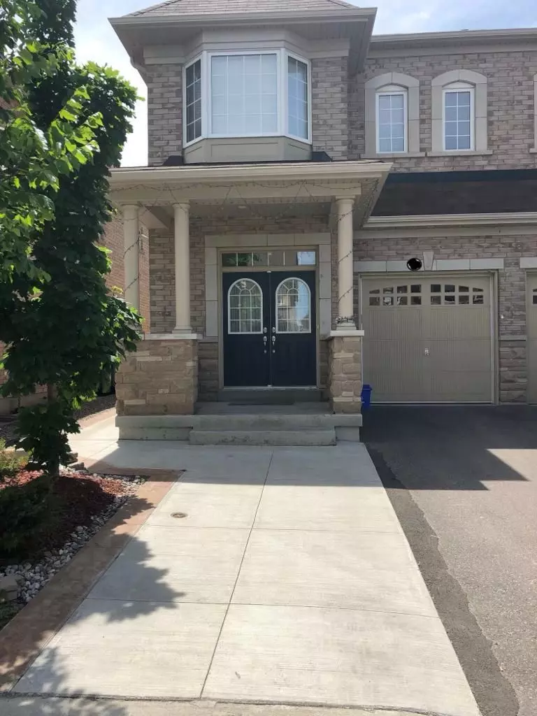 Brampton, ON L6R 3R3,70 Loftsmoor DR