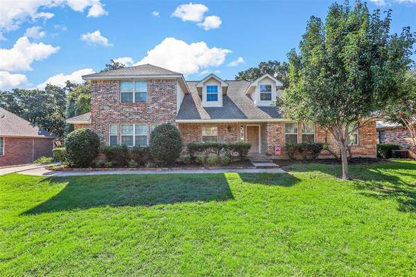 6106 Tiffany Park Court, Arlington, TX 76016