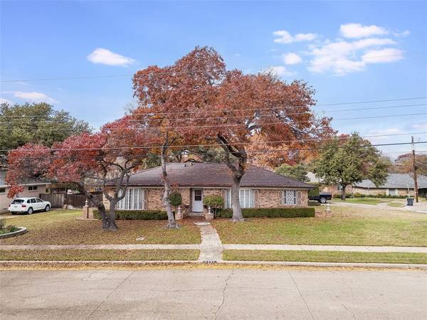 Dallas, TX 75228,3225 Sharpview Circle