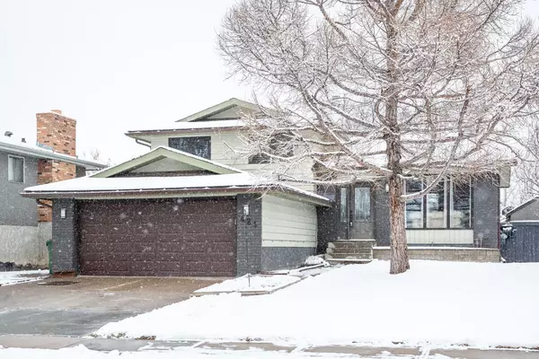 424 Flett DR Northeast, Airdrie, AB T4B 1M7