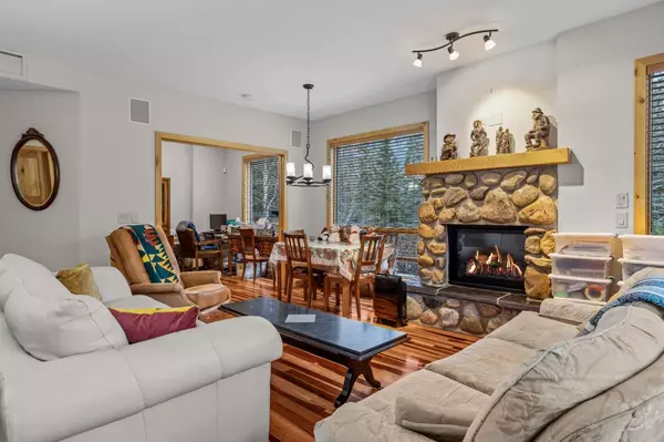 Canmore, AB T4C0C8,600 Spring Creek DR #106