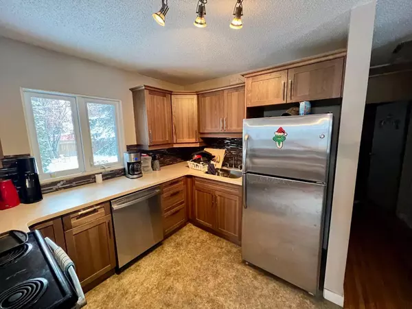 Red Deer, AB T4N2X9,4009 41 AVE