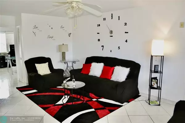 Dania Beach, FL 33004,22 SE 3rd Ter  #11