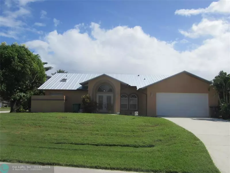 6958 NW Hartney Way, Port St Lucie, FL 34983