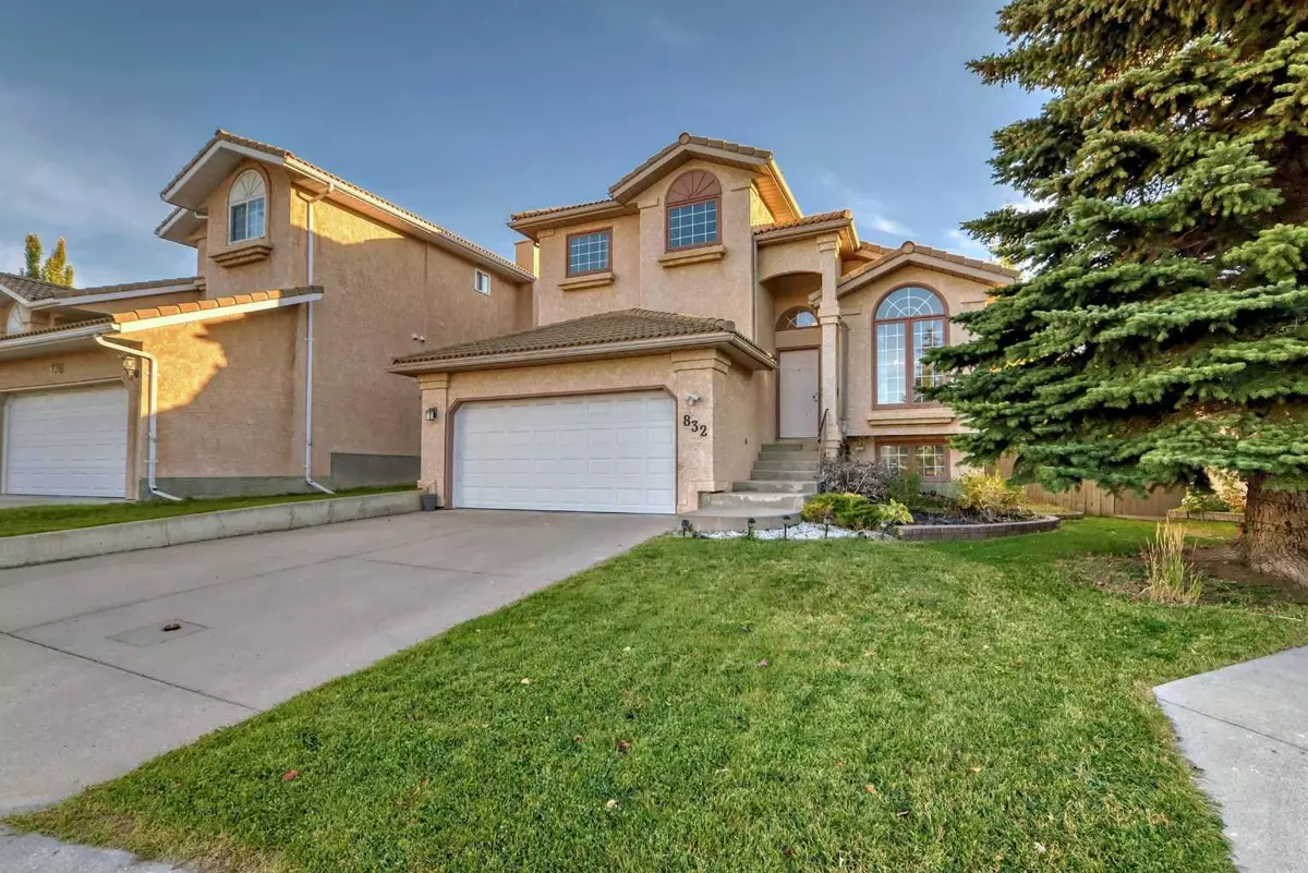 Calgary, AB T3H 2W8,832 Sierra Morena PL SW