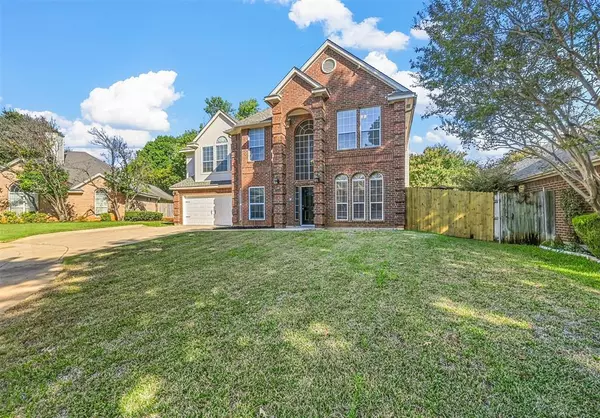 Arlington, TX 76001,2415 Red Maple Court