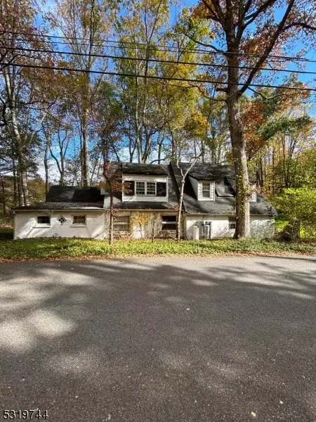 47 Guinea Hollow Rd, Tewksbury Twp., NJ 08833